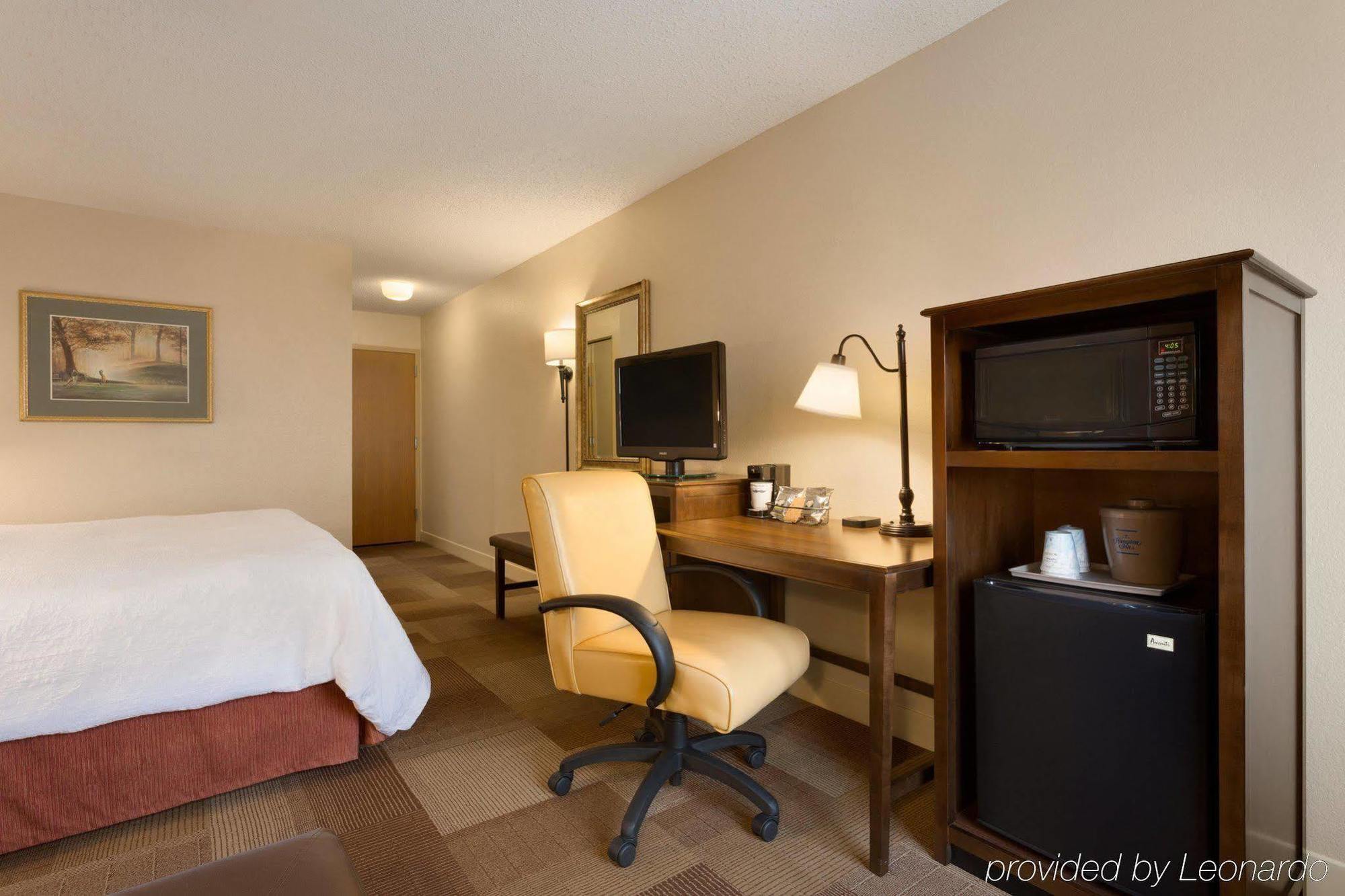 Hampton Inn Dallas Irving Las Colinas Экстерьер фото